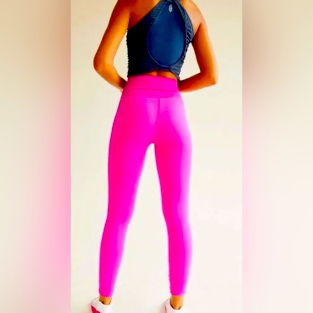 NEW W/TAGS Free People Movement Free Throw Leggings-new color Mexican Sage SZ SM